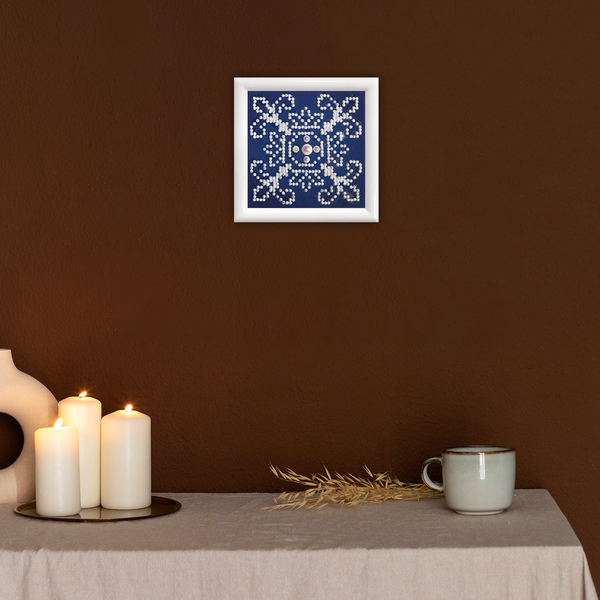 Dotz Diamond Dotz White On Blue With Frame - 4.0" X 4.0"