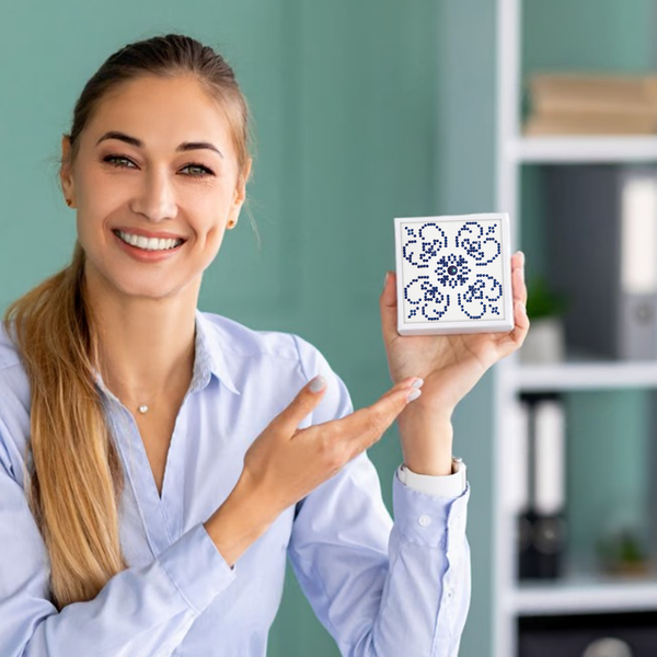 Dotz Diamond Dotz Blue On White - 4.0" X 4.0"