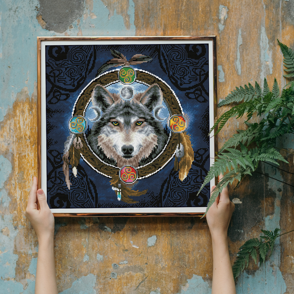 Dotz Diamond Dotz Celtic Wolf Guide - 20.3" X 20.3"