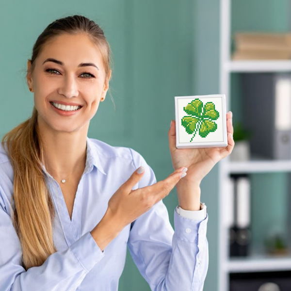 Dotz Diamond Dotz Four Leaf Clover - 4.0" X 4.0"