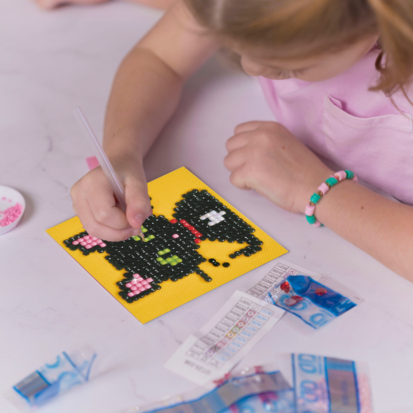 Dotz Diamond Dotz Green Eye Sparkle - 3.0" X 3.0"