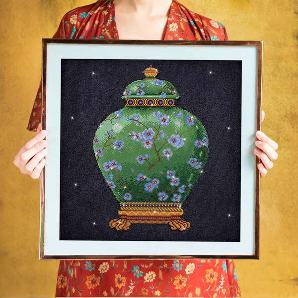 Dotz Diamond Dotz Green Vase - 20.5" X 20.5"