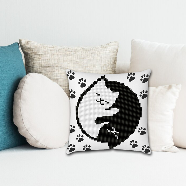 Dotz Diamond Dotz Kitty Glow Mini Pillow - 7.1" X 7.1"