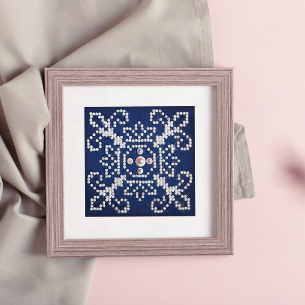 Dotz Diamond Dotz White On Blue - 4.0" X 4.0"