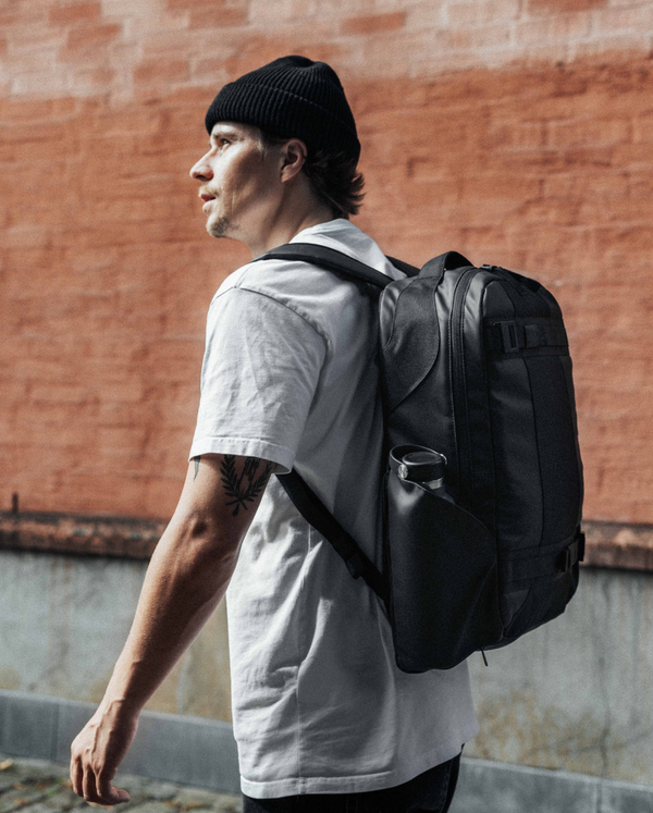 Douchebags Daypack 20L Black Out
