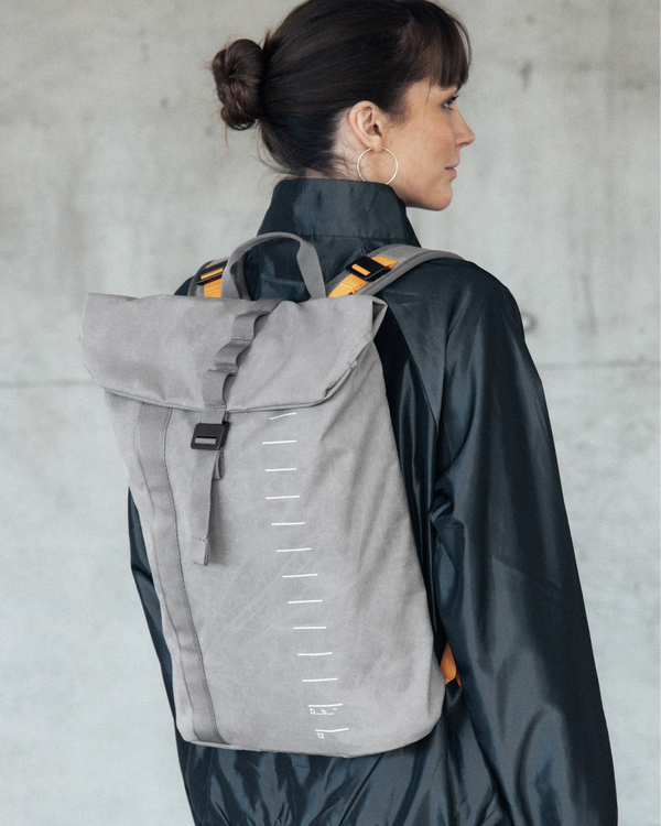 Douchebags Essential Backpack 12L Sand Grey