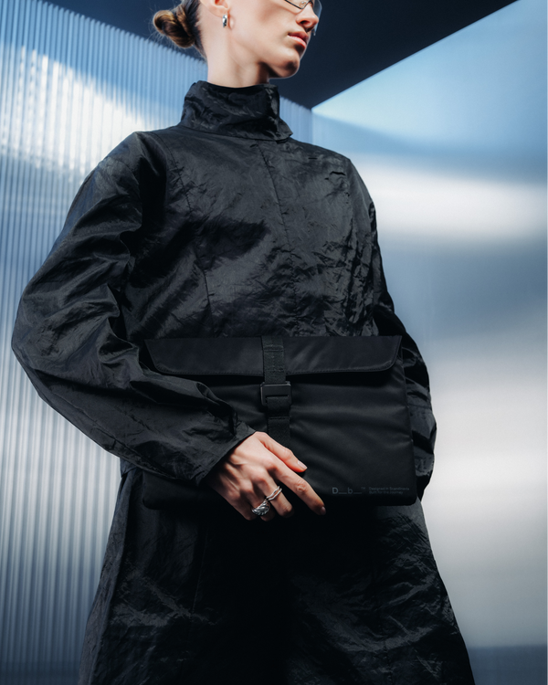 Douchebags Essential Laptop Sleeve 13 Black Out