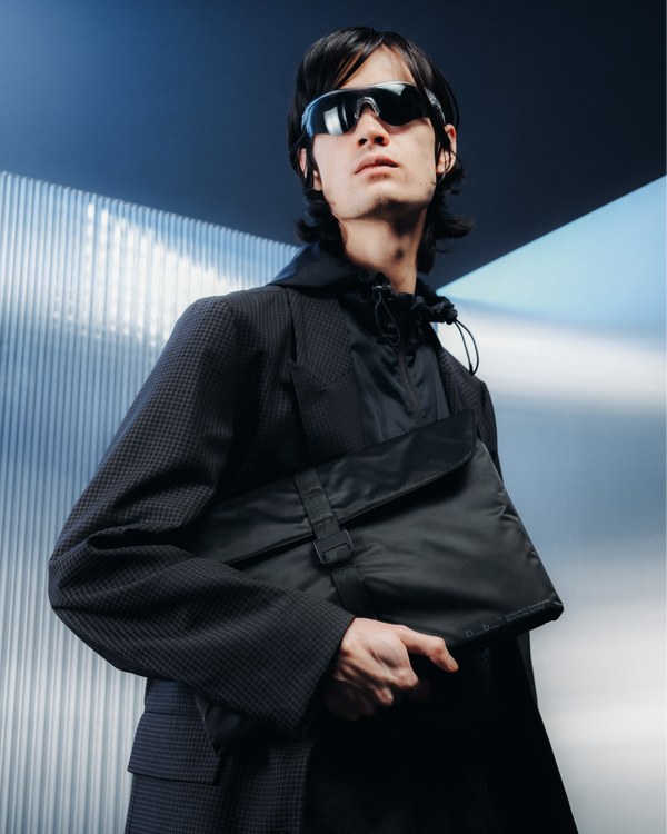 Douchebags Essential Laptop Sleeve 16 Black Out