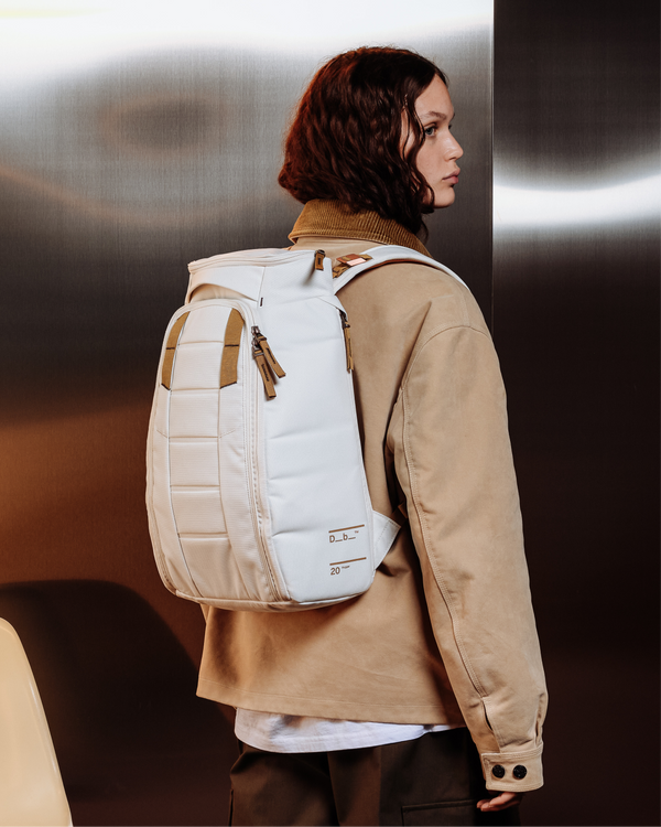 Douchebags Hugger Backpack 20L Oatmilk