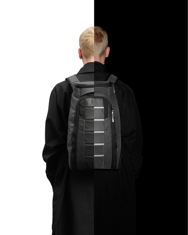 Douchebags Hugger Backpack 20L Reflective Black