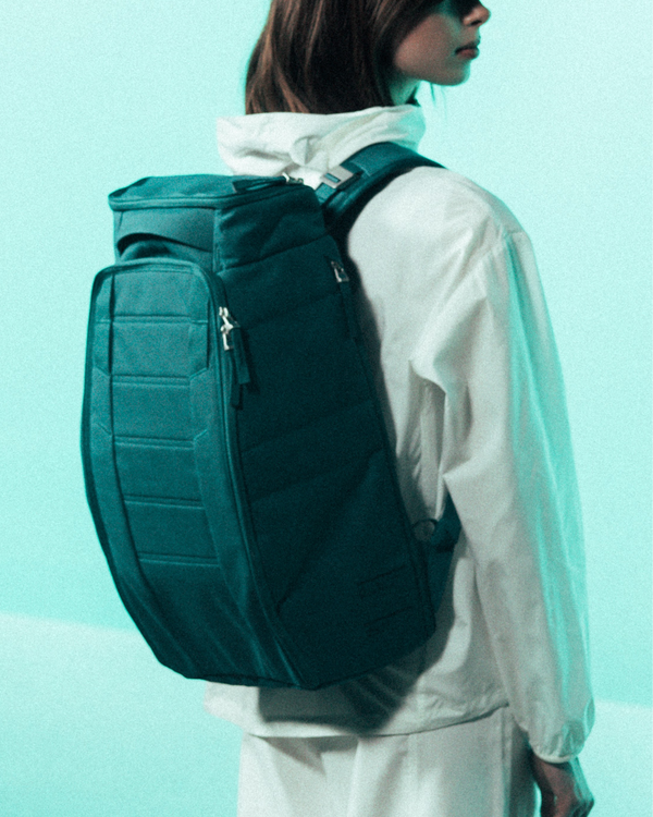 Douchebags Hugger Backpack 25L Midnight Teal