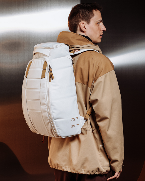 Douchebags Hugger Backpack 30L Oatmilk