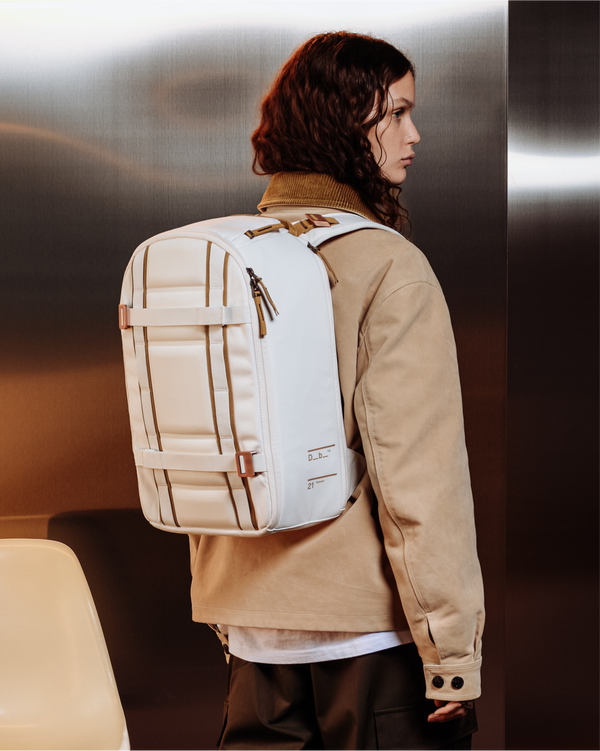 Douchebags Ramverk Backpack 21L Oatmilk