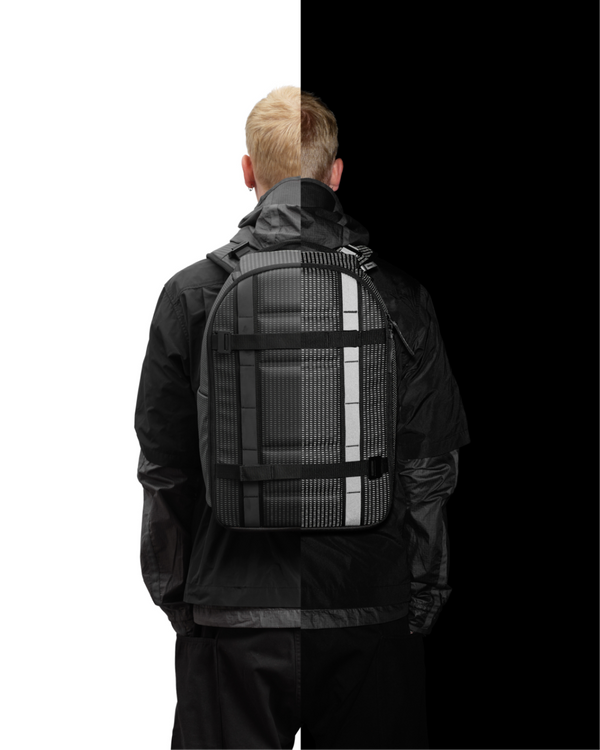Douchebags Ramverk Backpack 21L Reflective Black