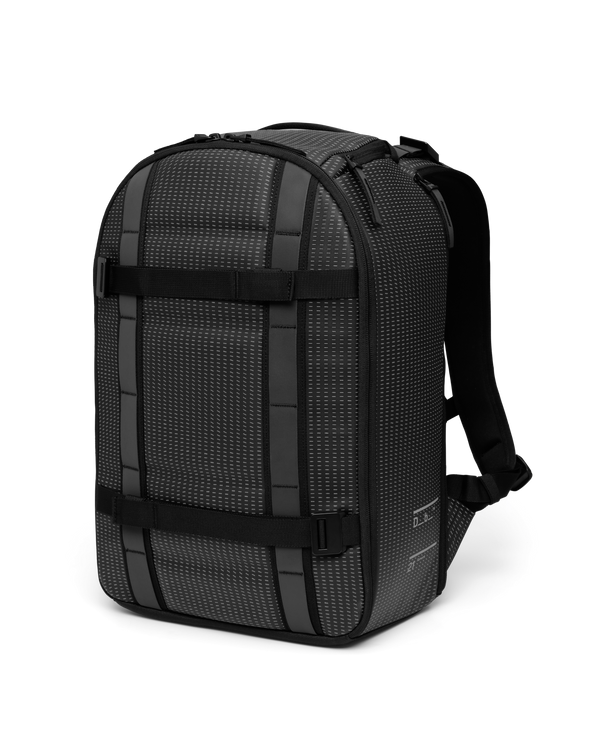 douchebags Ramverk Backpack 21L Reflective Black
