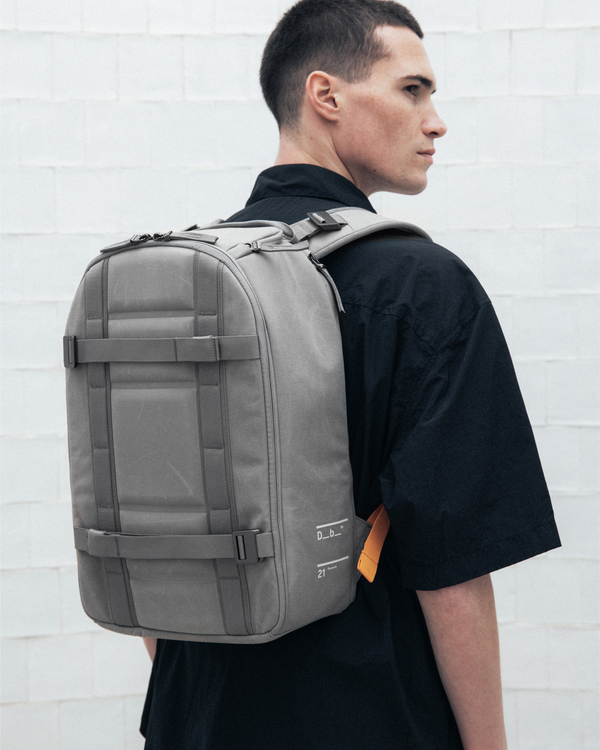 Douchebags Ramverk Backpack 21L Sand Grey