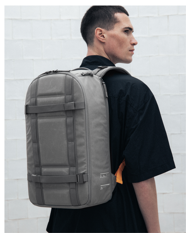 Douchebags Ramverk Backpack 26L Sand Grey