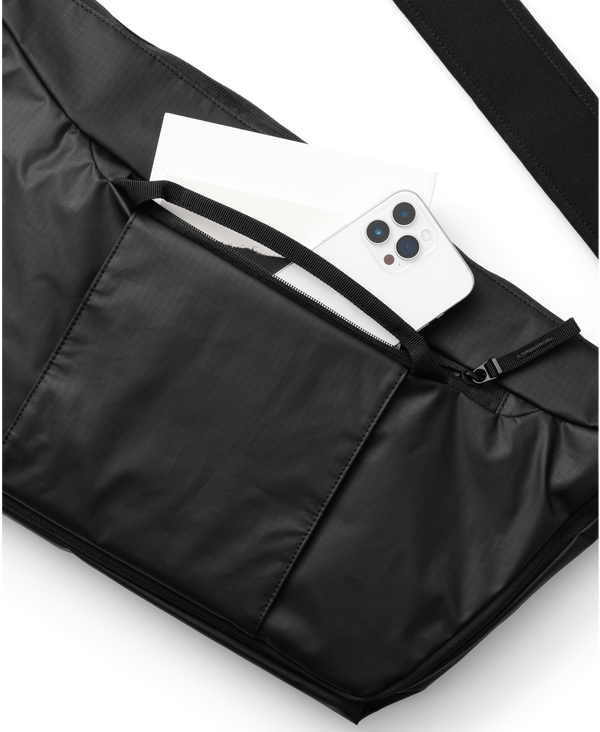 Douchebags Ramverk Pro Sling Bag 20L Black Out