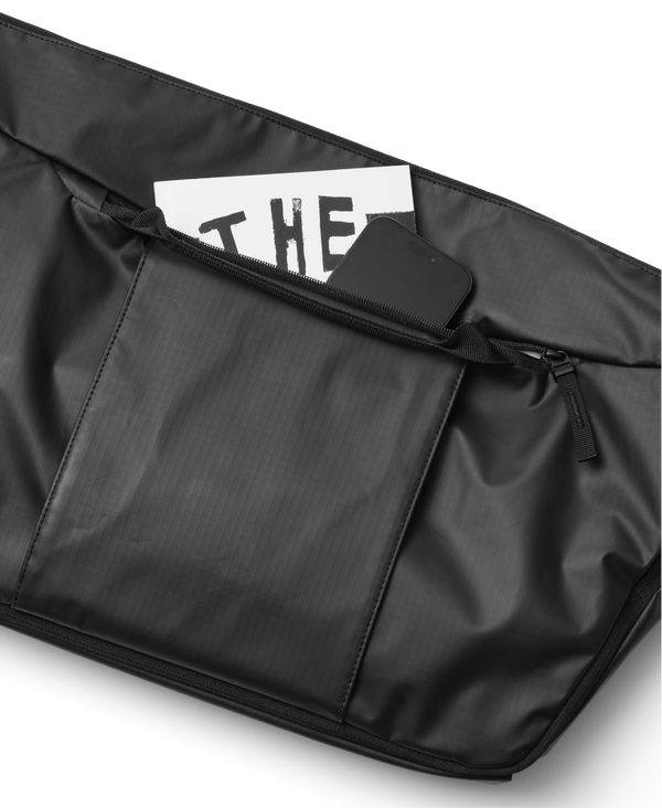 Douchebags Ramverk Pro Sling Bag 24L Black Out