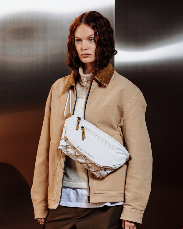 Douchebags Roamer Pro Sling Bag 6L Oatmilk