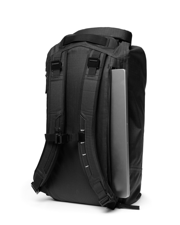 Douchebags Essential Rolltop Backpack 32L Black Out