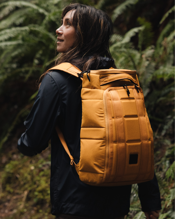 Douchebags Hugger 1st Generation Backpack 20L Birchwood Brown