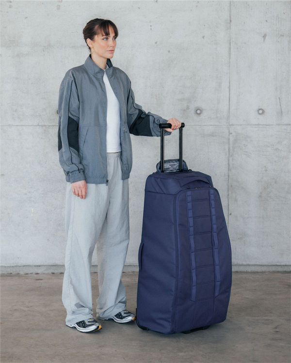 Douchebags Hugger Roller Bag Check-in 90L Blue Hour