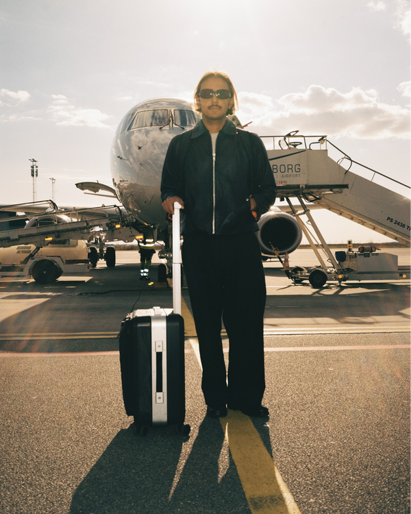 Douchebags Ramverk Pro Front-access Carry-on Silver