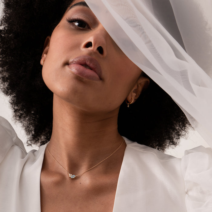 Dower & Hall 14k Gold Stargazer Oval Aquamarine Pendant