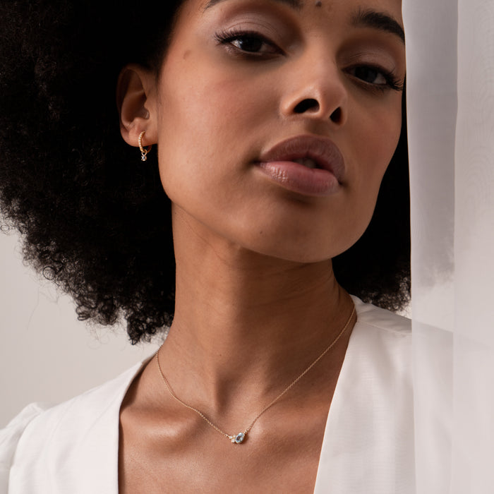 Dower & Hall 14k Gold Stargazer Oval Aquamarine Pendant