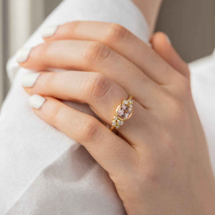 Dower & Hall 18k 6mm Cushion Morganite & Diamond Stargazer Ring