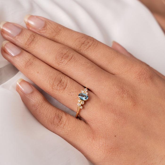 Dower & Hall 18k Oval Aquamarine & Diamond Stargazer Ring