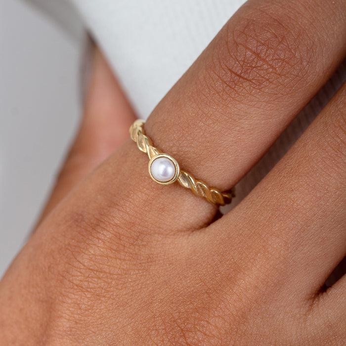 Dower & Hall 14k Twist Narrative Ring With 4mm Pearl
