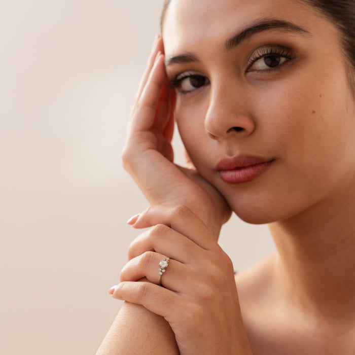 Dower & Hall 18k 5mm Cushion Diamond Stargazer Ring