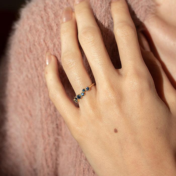 Dower & Hall 18k Gold & Sapphire Stargazer Ring