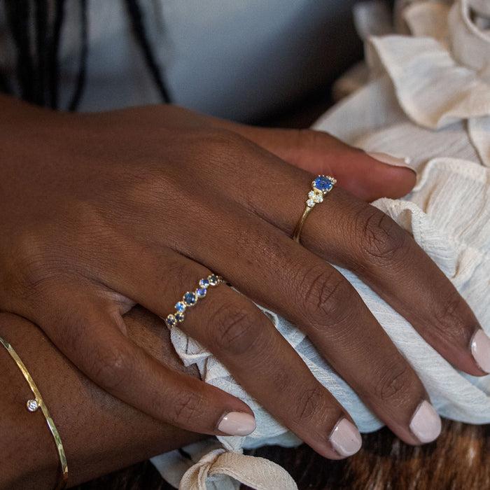 Dower & Hall 18k Gold & Sapphire Stargazer Ring