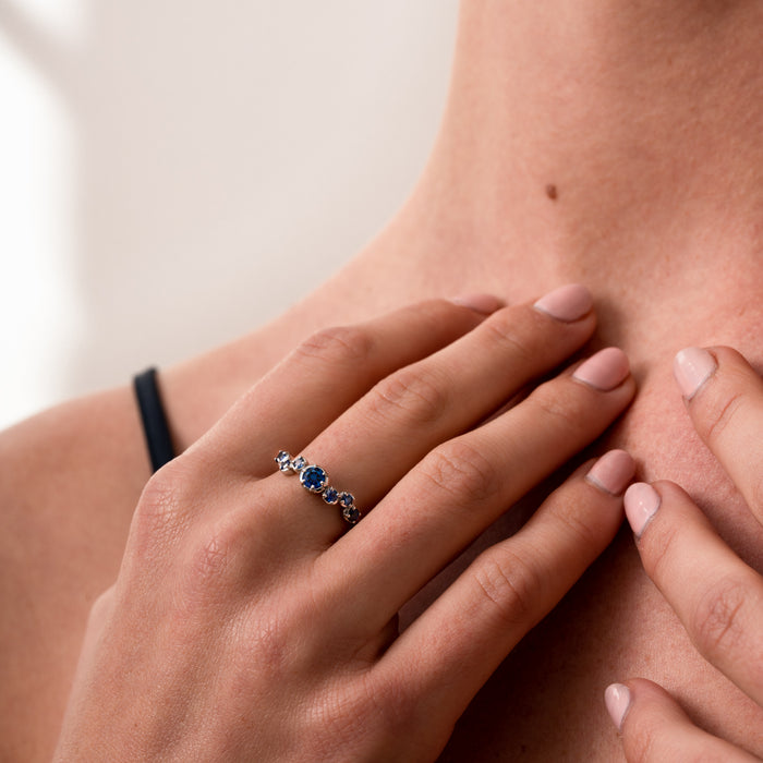 Dower & Hall 18k Sapphire Stargazer Ring - 0.75ct