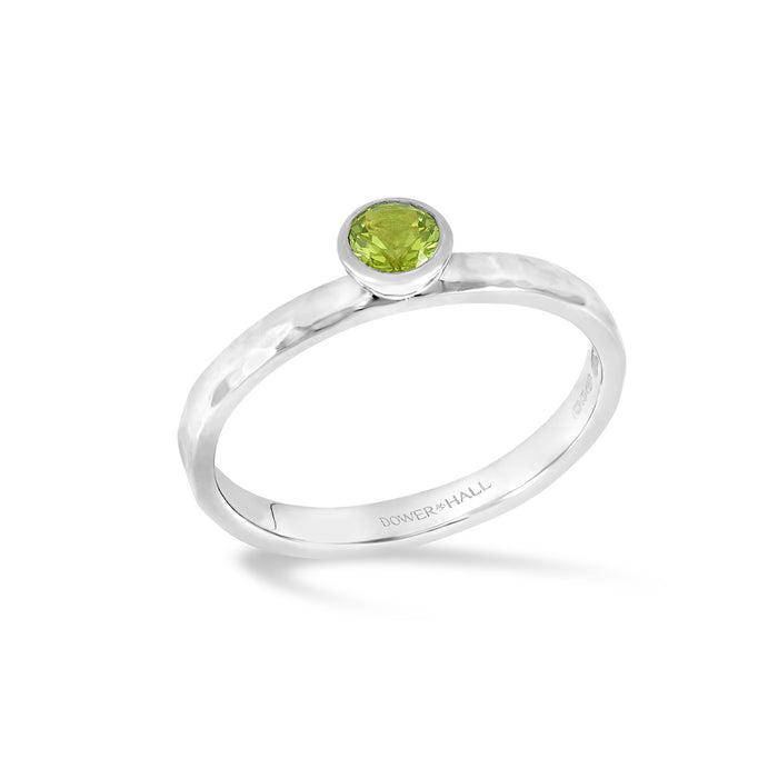 dower & hall 4mm Peridot Hammered Twinkle Ring