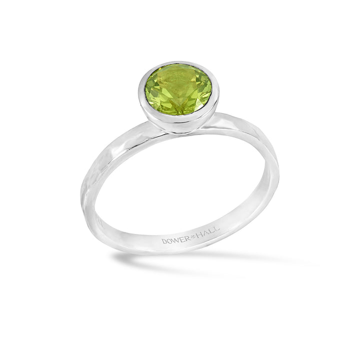 dower & hall 6mm Peridot Hammered Twinkle Ring