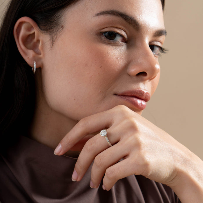 Dower & Hall 6mm White Topaz Hammered Twinkle Ring