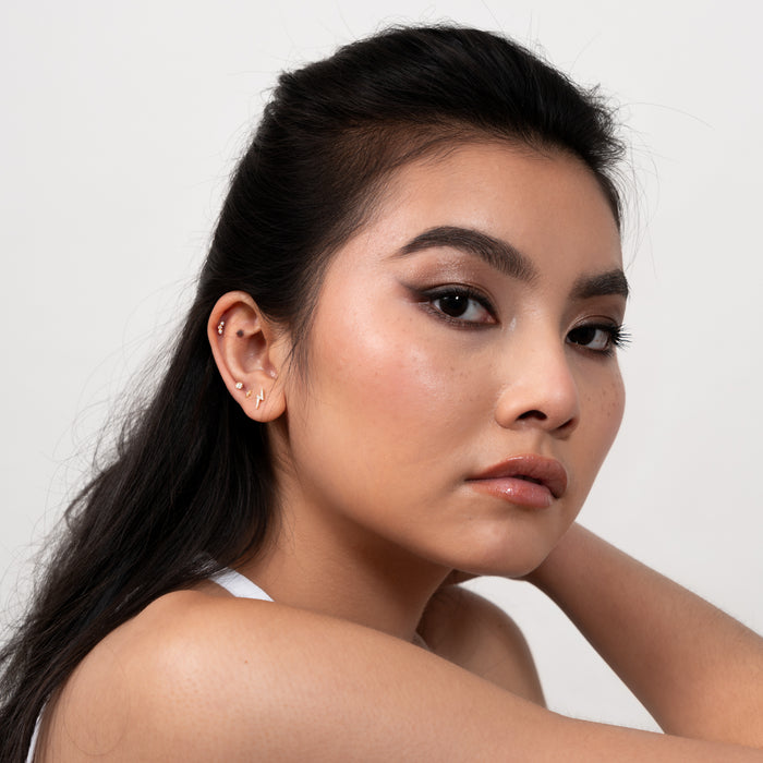 Dower & Hall 9k Diamond Disc Single Labret