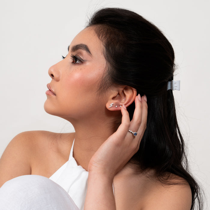 Dower & Hall 9k Diamond Solitaire Labret