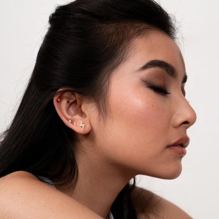 Dower & Hall 9k Diamond Ziggy Bolt Single Labret