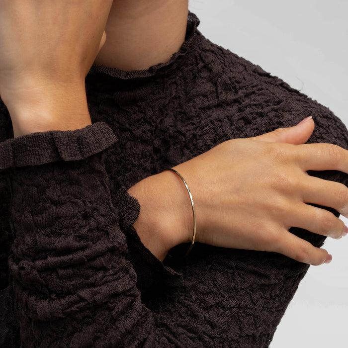 Dower & Hall 9k Gold 2mm Hammered Nomad Bangle