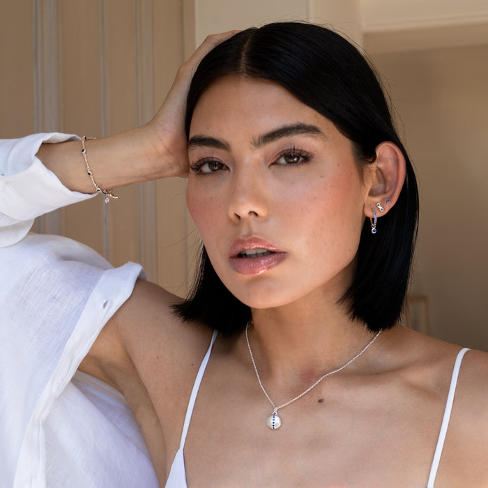 Dower & Hall Blue Sapphire Dewdrops Link Bracelet