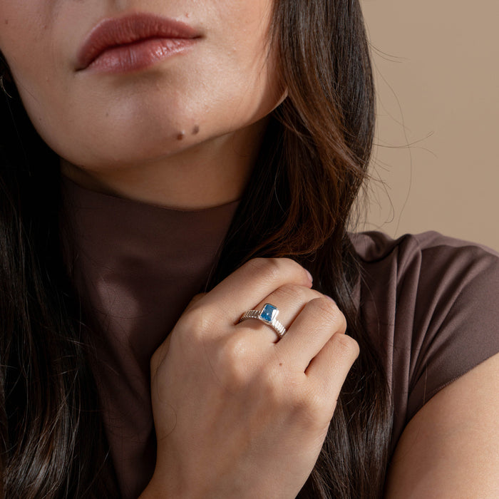 Dower & Hall Blue Topaz Octagon Twist Twinkle Ring