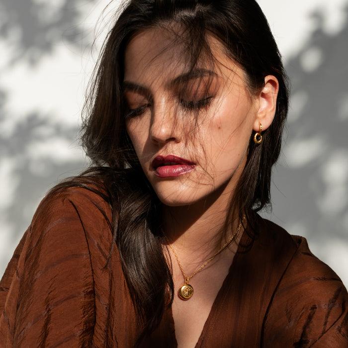 Dower & Hall Entwined Oval Huggie Hoops