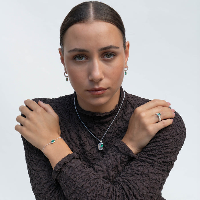 Dower & Hall Green Garnet Octagon Humbug Necklace