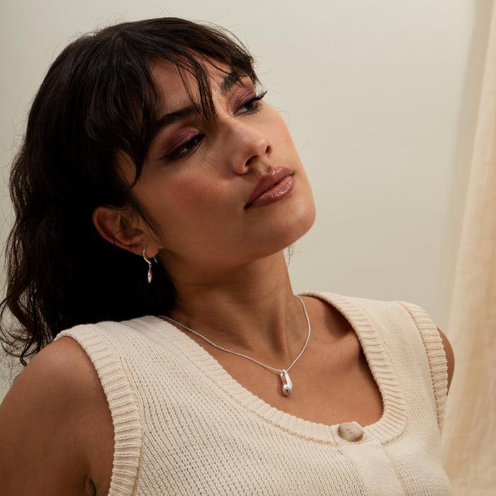 Dower & Hall Large Pebble Droplet Pendant