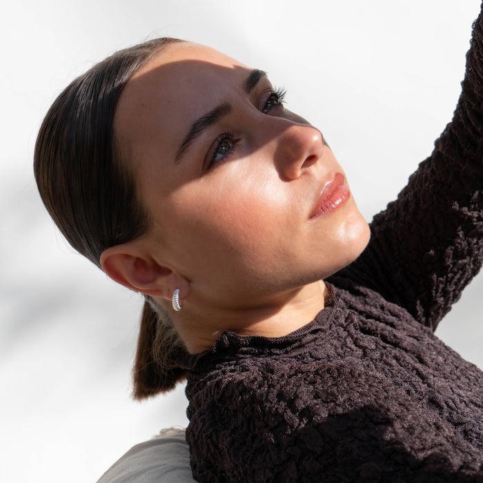 Dower & Hall Medium Twist Huggie Hoops